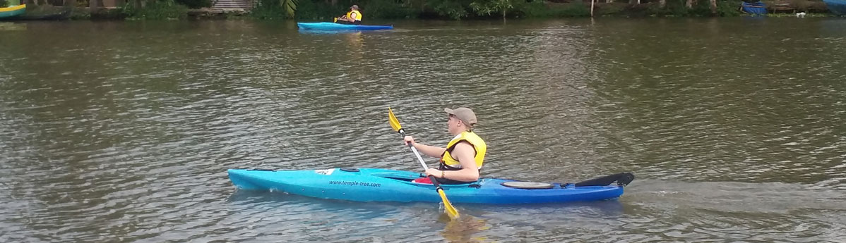 canoeing-at-kainakary