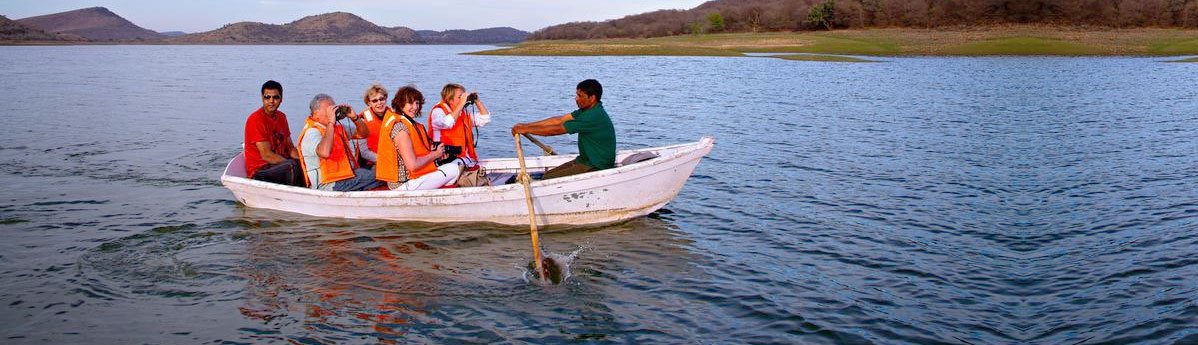 boating-on-lake-kalisil