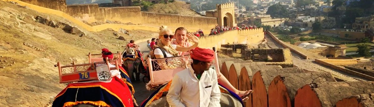 amber-fort-elephant-ride